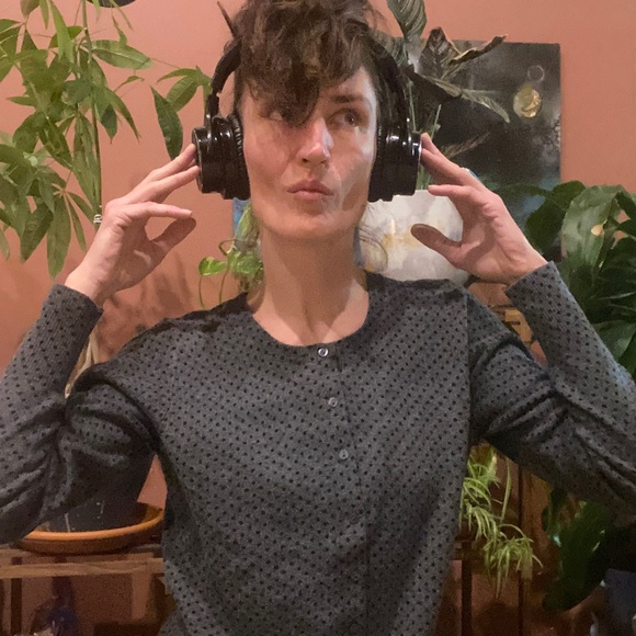 Olivia Grace Polka Dot Cardigan Sweater | 100% Cashmere Gray - Picture 10 of 10